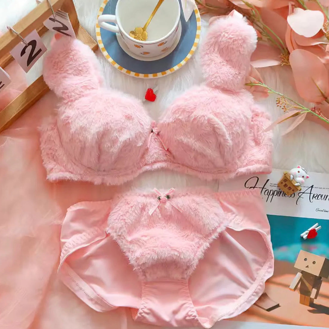 Nuvo™ Cozy Plushie Set